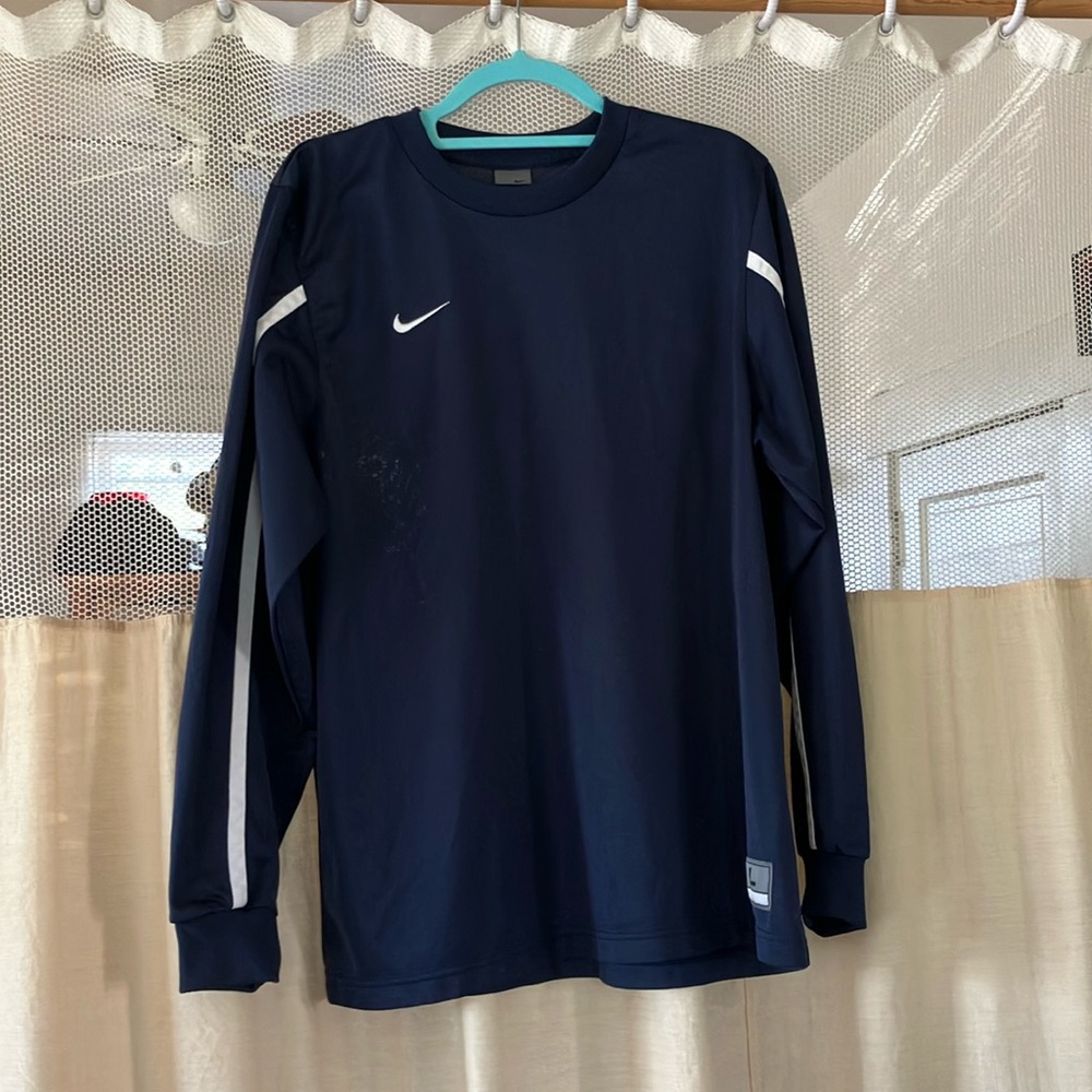 Men’s Nike large shirt